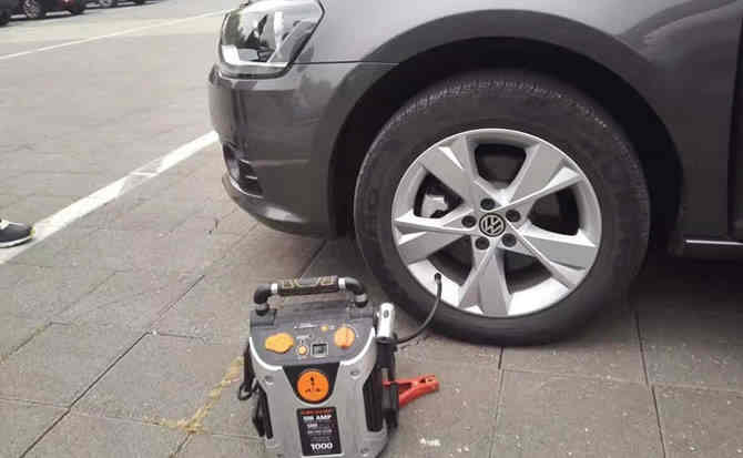 迁安汽车搭电案例