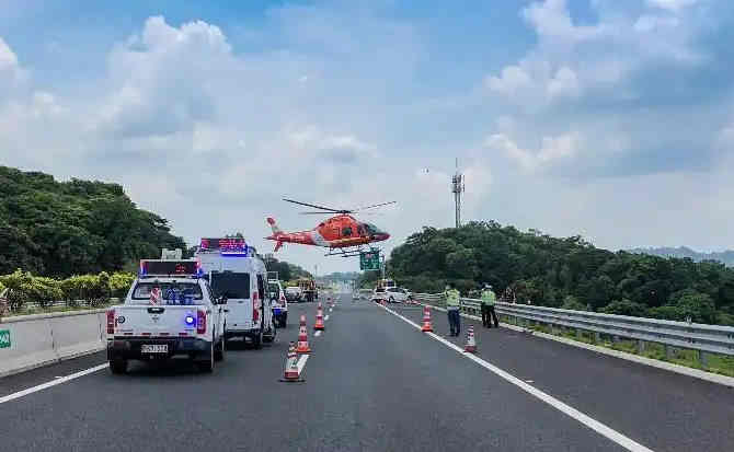迁安高速公路汽车救援案例